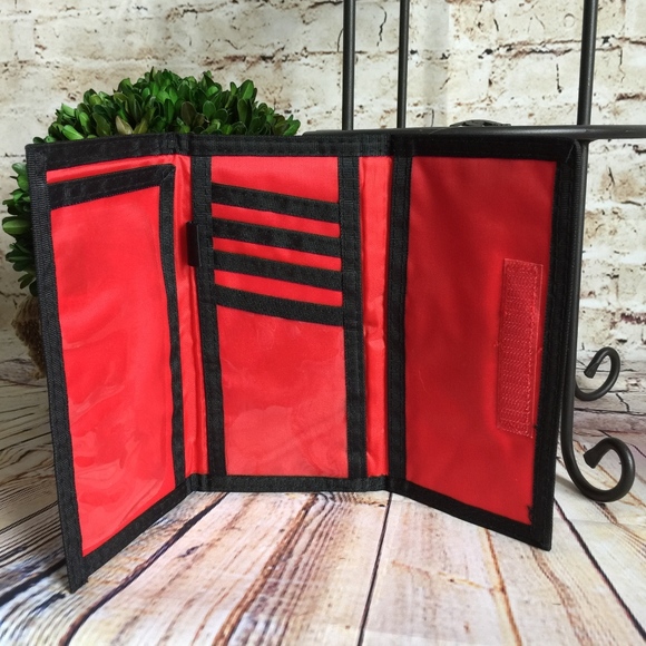 Disney Tigger Tri-fold Checkbook Wallet - Picture 6 of 8